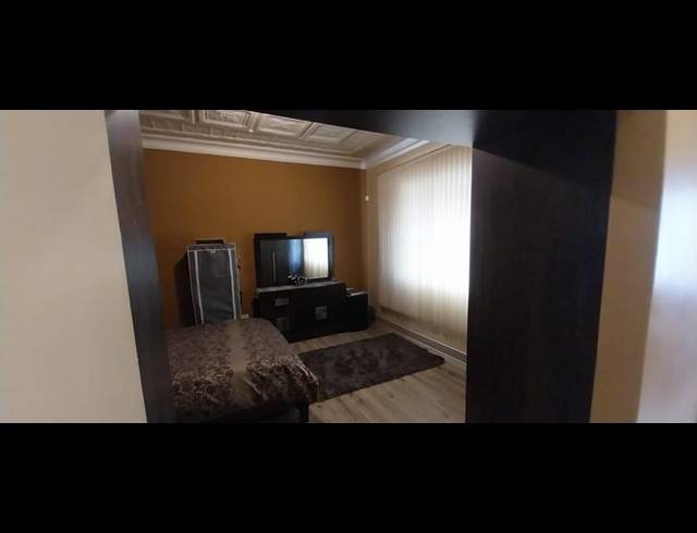 3 BEDROOM HOUSE FOR SALE IN KENSINGTON
